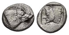 Greek Dynasten von Lykien. Unbestimmte Dynasten. 1/8 Stater (Silber). Um 500 v. Chr. Vs: Eberkopf rechts. Rs: Androkephaler Stierkopf links; das Ganze in Quadratum incusum. 9 mm. 1,02 g. Müseler II, 1