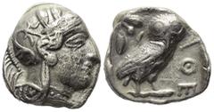 Griechische Münzen Attika. Athen. Tetradrachme (Silber). Ca. 454 - 404 v. Chr. Vs: Kopf der Athena mit ölzweiggeschmücktem attischem Helm, Ohranhänger und Halskette rechts. Rs: Eule nach rechts stehen