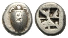 AIGINA. Aigina. Stater. Ca. 525 - 475 v. Chr. Vs: Seeschildkröte; auf dem Panzer Punzen. Rs: Achtgeteiltes Quadratum incusum mit vier erhabenen Flächen, in einer Vertiefung runde Punze. Asyut 443. HGC