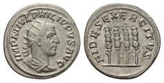 Philippus I. Arabs (244 - 249 n. Chr.). Antoninian. 248 - 249 n. Chr. Antiochia. Vs: IMP M IVL PHILIPPVS AVG. Büste mit Strahlenkrone, Paludament und Panzer rechts. Rs: FIDES EXERCITVS. Vier Standarte