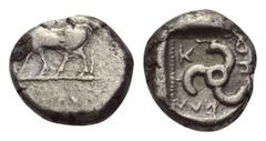 Greek Dynasten von Lykien. Kuprilli (ca. 470 - 435 v. Chr.). 1/4 Stater. Vs: Stier nach links stehend. Rs: Triskeles in Perlquadrat; das Ganze in Quadratum incusum. 13 mm. 2,55 g. Müseler IV, 48; Mork