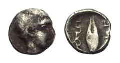 Greek Ionien. Magnesia am Mäander. Tetartemorion. Ca. 400 - 350 v. Chr. Vs: Kopf des Apollon mit Lorbeerkranz rechts. Rs: Getreidekorn, darunter Mäanderornament. 5 mm. 0,15 g. SNG Kayhan 395. Sehr sch