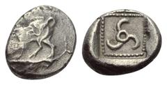 Greek Dynasten von Lykien. Unbestimmte Dynasten. 1/3 Stater. Ca. 480 - 430 v. Chr. Vs: Eber nach links gehend; Triskeles auf dem Körper. Rs: Triskeles in Perlquadrat; das Ganze in Quadratum incusum. 1