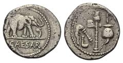 Roman Imperatorial C. Iulius Caesar. Denar. 49 - 48 v. Chr. Mobile Feldmünzstätte Caesars. Vs: CAESAR. Elefant nach rechts schreitend und dabei einen schlangenartigen, sich aufbäumenden Drachen nieder
