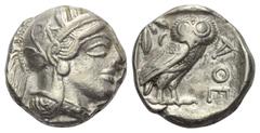 Greek Attika. Athen. Tetradrachme. Ca. 454 - 404 v. Chr. Vs: Kopf der Athena mit ölzweiggeschmücktem, attischem Helm, Ohranhänger und Halskette rechts. Rs: Eule nach rechts stehend, Kopf en face, im F