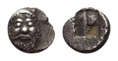 Greek Lesbos. Methymna. Hemiobol. Ca. 500 - 480 v. Chr. Vs: Kopf eines Silenen en face. Rs: Viergeteiltes Quadratum incusum. 6 mm. 0,25 g. Vgl. CNG, Electronic Auction 288 (2012), Nr. 210. Selten. Fas
