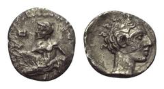 Greek Kilikien. Tarsos. Hemiobol. Ca. 388 - 380 v. Chr. Vs: Weibliche Figur nach links kniend und Astragaloi werfend. Rs: Kopf eines jungen Mannes rechts. 9 mm. 0,61 g. SNG Paris 239; SNG Levante 65; 