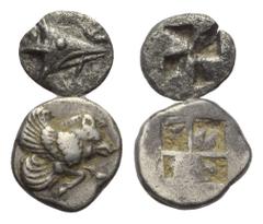 Greek Griechische Münzen - Lots. Mysien / Ionien. Kyzikos / Klazomenai. Lot (2 Stück): 1 Diobol, 1 Hemiobol. 6. - 5. Jhdt. v. Chr. Vs: Thunfischkopf rechts / Geflügelte Eberprotome rechts. Rs: Vierget