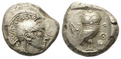 Greek Attika. Athen. Tetradrachme (Silber). Ca. 500 - 480 v. Chr. Vs: Kopf der Athena mit attischem Helm und Ohranhänger rechts. Rs: Eule nach rechts stehend, den Kopf en face, im Feld links oben Oliv