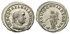 Roman Imperial Balbinus (238 n. Chr.). Denar (Silber). 238 n. Chr. Rom. Vs: IMP C D CAEL BALBINVS AVG. Büste mit Lorbeerkranz, Paludament und Panzer rechts. Rs: PROVIDENTIA DEORVM. Providentia mit Sta