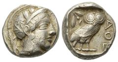 Greek Attika. Athen. Tetradrachme (Silber). Ca. 454 - 404 v. Chr. Vs: Kopf der Athena mit ölzweiggeschmücktem, attischem Helm, Ohranhänger und Halskette rechts. Rs: Eule nach rechts stehend, Kopf en f