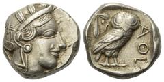 Greek Attika. Athen. Tetradrachme (Silber). Ca. 454 - 404 v. Chr. Vs: Kopf der Athena mit ölzweiggeschmücktem, attischem Helm, Ohranhänger und Halskette rechts. Rs: Eule nach rechts stehend, Kopf en f