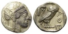 Greek Attika. Athen. Tetradrachme (Silber). Ca. 454 - 404 v. Chr. Vs: Kopf der Athena mit ölzweiggeschmücktem, attischem Helm, Ohranhänger und Halskette rechts. Rs: Eule nach rechts stehend, Kopf en f