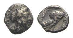Greek Attika. Athen. Hemiobol (Silber). Ca. 454 - 404 v. Chr. Vs: Kopf der Athena mit ölzweiggeschmücktem attischem Helm, Ohranhänger und Halskette rechts. Rs: Eule nach rechts stehend, Kopf en face, 