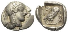 Greek Attika. Athen. Tetradrachme (Silber). Ca. 454 - 404 v. Chr. Vs: Kopf der Athena mit ölzweiggeschmücktem attischem Helm, Ohranhänger und Halskette rechts. Rs: Eule nach rechts stehend, Kopf en fa