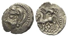 Celtic Gallien. Bituriges. Quinar (Silber). Vs: Kopf links. Rs: Pferde nach links stehend, darüber Wildschwein links, darunter X. 17 mm. 1,95 g. de la Tour 4108; DT 3449. Sehr schön / fast vorzüglich.