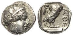 Greek Attika. Athen. Tetradrachme (Silber). Ca. 454 - 404 v. Chr. Vs: Kopf der Athena mit ölzweiggeschmücktem attischem Helm, Ohranhänger und Halskette rechts. Rs: Eule nach rechts stehend, Kopf en fa