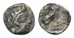 Greek Attika. Athen. Hemiobol (Silber). Ca. 454 - 404 v. Chr. Vs: Kopf der Athena mit ölzweiggeschmücktem attischem Helm, Ohranhänger und Halskette rechts. Rs: Eule nach rechts stehend, Kopf en face, 