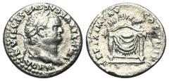 Roman Imperial Coinage Titus (79 - 81 n. Chr.). Denar (Silber). 80 n. Chr. Rom. Vs: IMP TITVS CAES VESPASIAN AVG P M. Kopf mit Lorbeerkranz rechts. Rs: TR P IX IMP XV COS VIII P P. Tuchgeschmückter Th