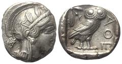 Greek Attika. Athen. Tetradrachme (Silber). Ca. 454 - 404 v. Chr. Vs: Kopf der Athena mit ölzweiggeschmücktem attischem Helm, Ohranhänger und Halskette rechts. Rs: Eule nach rechts stehend, Kopf en fa