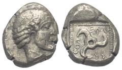 Greek Dynasten von Lykien. Wekhssere (um 440 v. Chr.). Stater (Silber). Xanthos. Vs: Männlicher Kopf Lorbeerkranz rechts. Rs: Triskeles; im Feld links Diskeles, das Ganze in vertieftem Perlquadrat. 19