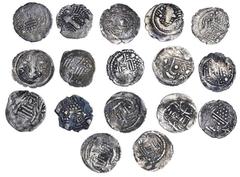 THE BARBARA MEARS COLLECTION OF INDIAN COINS India, Post-Gupta, Gujarat (8th-10th century), Sasanian-derived Drachms "Gadhaiya Paisa" (17), bust right, derived from that of Sasanian ruler Peroz (13), 
