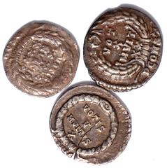 Ancient Coins Julian II, siliquae (2): Arelate, AD 360-363, D N FL CL IVLIANVS P F AVG, pearl-diademed, draped and cuirassed bust r., rev. VOT X MVLT XX in four lines within laurel wreath with medalli