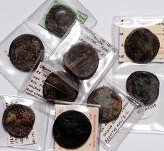 Ancient Coins Sestertii (10): Hadrian, Rome, AD 124-127, HADRIANVS AVGVSTVS, laur. bust r., slight drapery on far shoulder, rev. COS III, Roma seated l. on cuirass, foot on helmet, holding Victory and