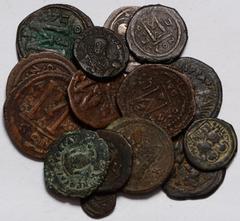 Ancient Coins Byzantine, Justinian I onwards, Ae Folles and fractional Aes (18), generally fair or better